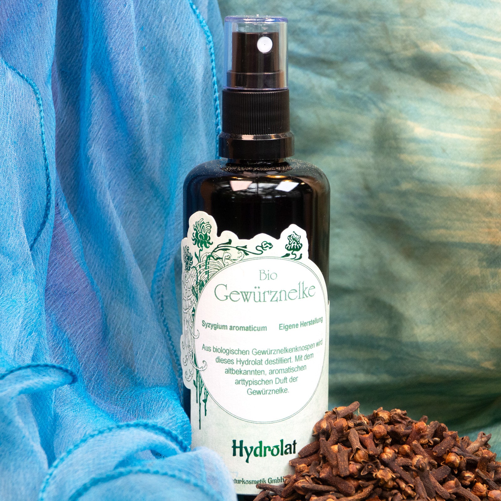 Hydrolat mit Gewürznelken